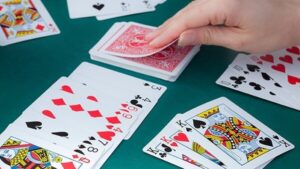 Đánh bài liêng thế nào? 5 mẹo đánh bài liêng luôn thắng