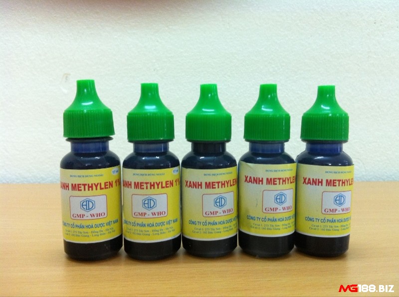 Dùng Xanh metylen 1% bôi lên vết đậu giúp đậu nhanh khô