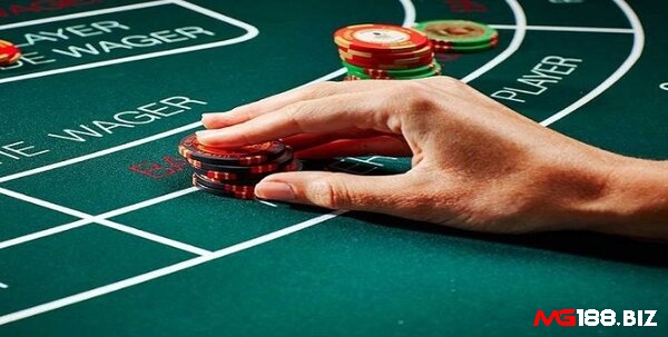 Game bài Baccarat có cách chơi tương tự bài 3 lá