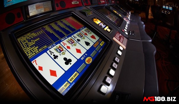 Video Poker là sự kết hợp độc đáo giữa thư giãn, tiềm năng kiếm tiền và sự kịch tính của Poker truyền thống.