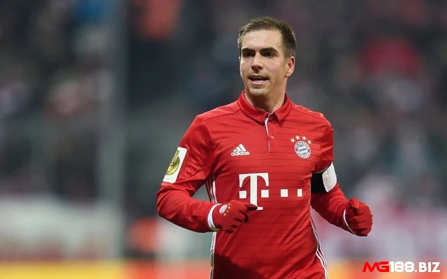 Đội hình xuất sắc nhất Bayern Munich - Lahm