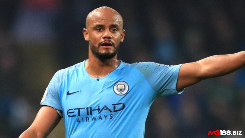 Đội hình xuất sắc nhất Manchester City trung vệ Vincent Kompany