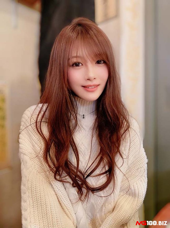 Minami là nữ hoàng phim khiêu dâm Nhật Bản