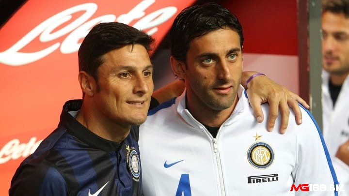 Diego Alberto Milito là cầu thủ đội hình xuất sắc nhất Inter Milan nổi tiếng với khả năng xuyên thủng mọi hàng hậu vệ