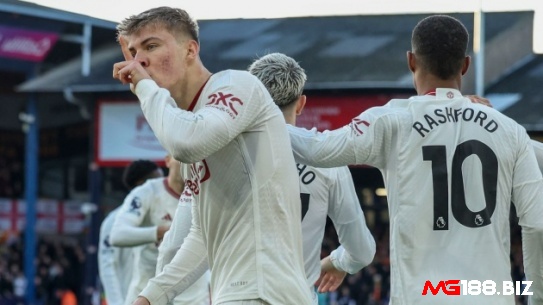 Đội hình xuất sắc nhất Manchester United tại Premier League là những ai?