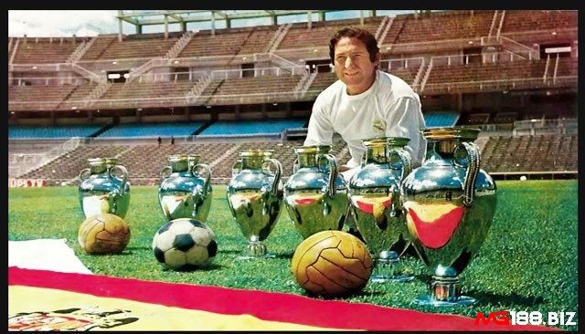 Đội hình xuất sắc nhất Real Madrid - Francisco Gento