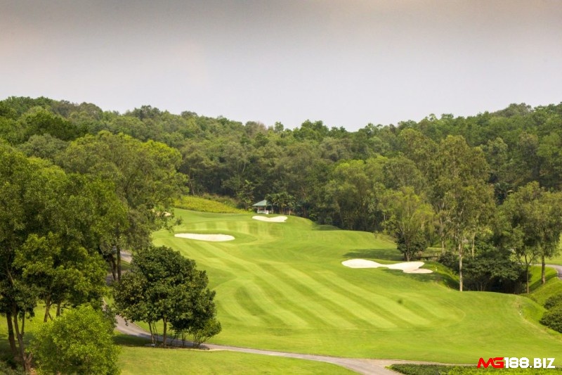 Sân golf Chí Linh có không gian rộng lớn