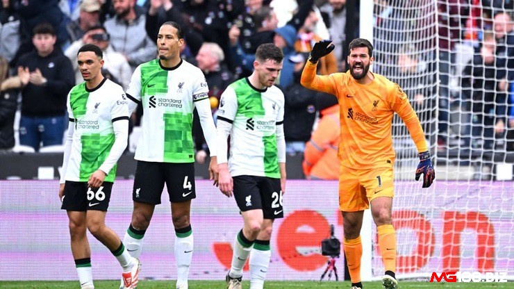 Liverpool gần như hết cửa vô địch Ngoại hạng Anh mùa này, cùng nhìn lại đội hình xuất sắc nhất Liverpool ở lịch sử Ngoại hạng Anh