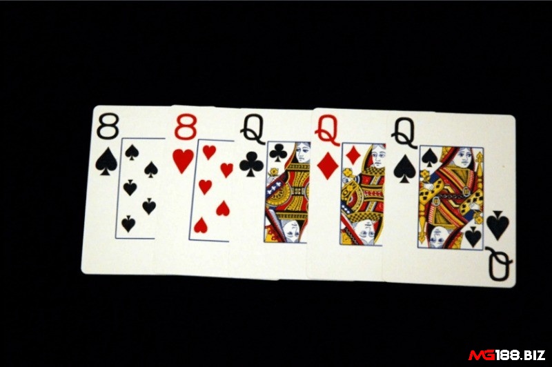 Cù lũ ( đôi 8 - sám Q) trong luật chơi Poker