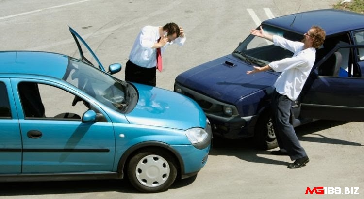 Điềm báo trong giấc mơ nhìn thấy giấc mơ lái xe ô tô gặp tai nạn