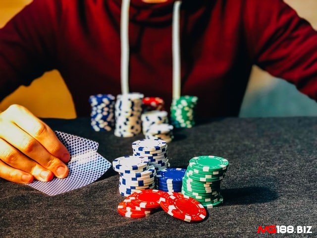 Những lưu ý khi chơi Omaha Poker dành cho anh em người mới