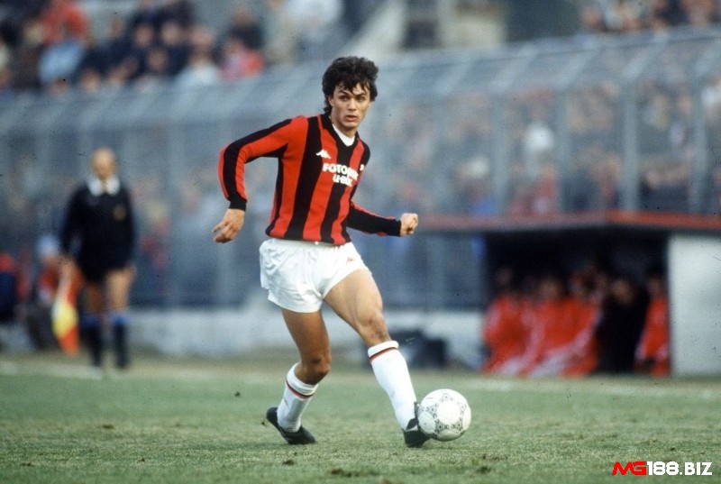Trung vệ hay nhất C1 Paolo Maldini