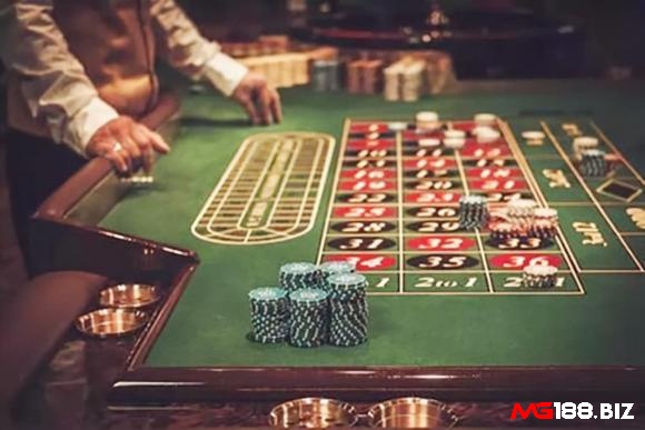 Nắm vững luật chơi giúp tránh được những sai lầm không đáng có và lựa chọn những trò chơi có tỷ lệ thắng cao hơn