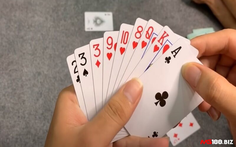 Phương pháp tối ưu hóa rác, che giấu ý đồ và giữ bài khóa là những kinh nghiệm đánh phỏm rất hiệu quả.