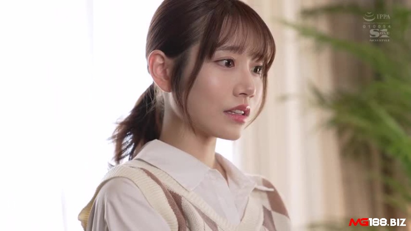 Kaede là một nhân viên massage xinh đẹp và nóng bỏng