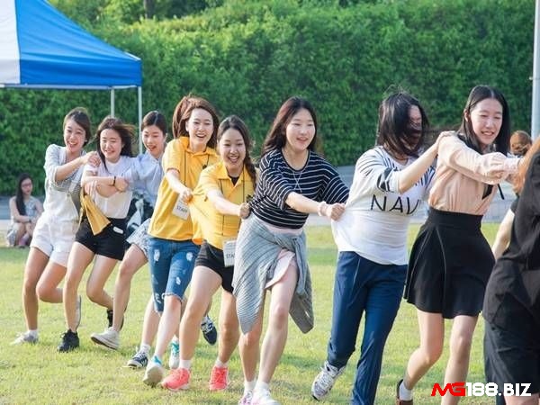 Giấc mơ thấy bạn bè đánh số gì mang đến cho bạn nhiều con số may mắn mỗi ngày