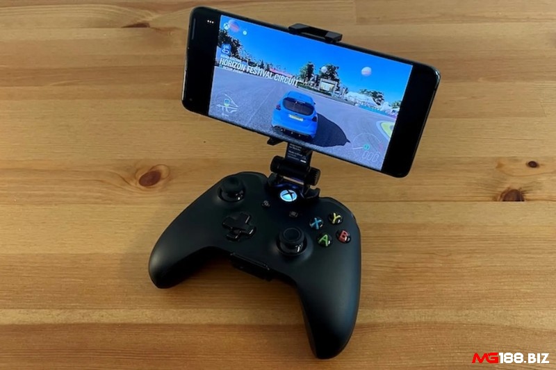 Tận dụng controller có sẵn giúp tiết kiệm chi phí và giữ cảm giác điều khiển quen thuộc